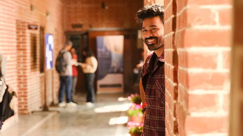 Aşkınla Yanıyorum - Tere Ishk Mein izle posteri