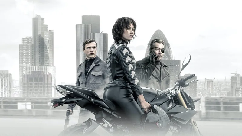 The Courier izle posteri